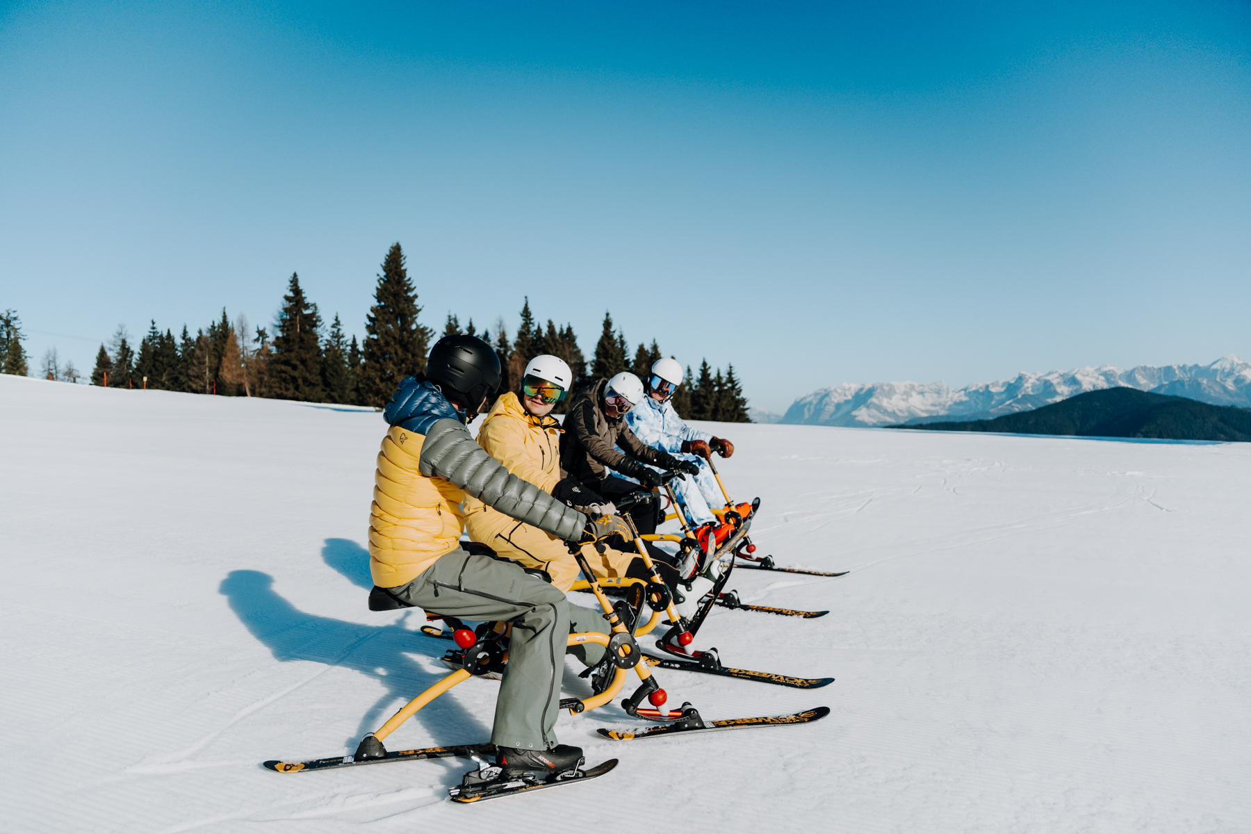 Deelnemer tijdens de Snowbike Experience in Flachau